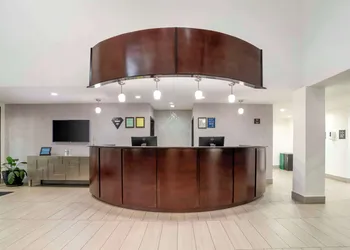 Best Western Plus Daphne Inn & Suites hotel thumbnail 3