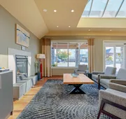 Best Western Plus Emerald Isle Hotel hotel detail image 4