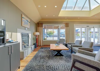 Best Western Plus Emerald Isle Hotel hotel thumbnail 4