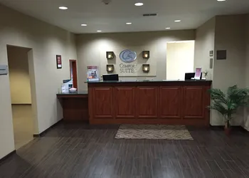 Comfort Suites Johnson Creek Conference Center hotel thumbnail 6