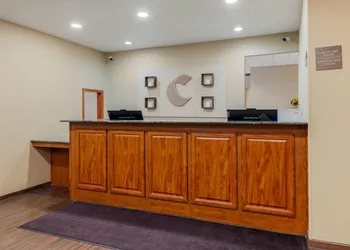 Comfort Suites Johnson Creek Conference Center hotel thumbnail 4