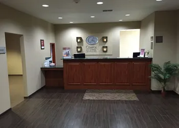 Comfort Suites Johnson Creek Conference Center hotel thumbnail 6