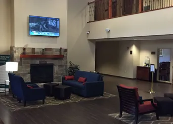 Comfort Suites Johnson Creek Conference Center hotel thumbnail 7
