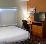 Service Plus Inns and Suites Calgary hotel detail image 5
