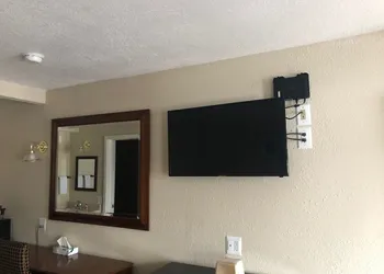 Knights Inn Harrisonville hotel thumbnail 2