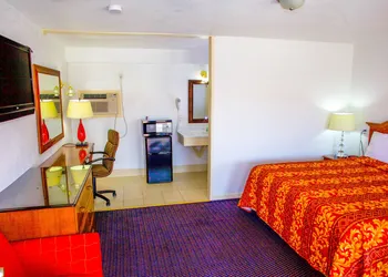 Knights Inn Harrisonville hotel thumbnail 8