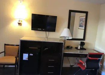 Atlantic Motor Inn hotel thumbnail 6