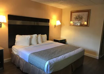 Atlantic Motor Inn hotel thumbnail 8