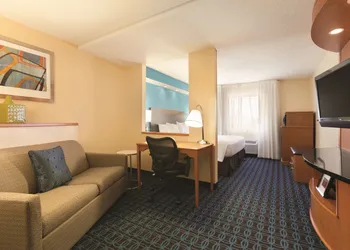Fairfield Inn & Suites Midland hotel thumbnail 4