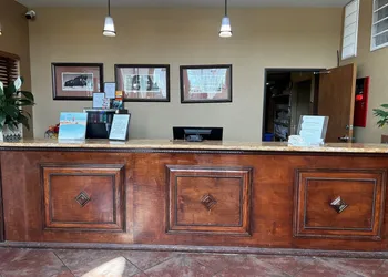 Baymont by Wyndham Cuero hotel thumbnail 5