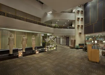 White Oaks Resort & Spa hotel thumbnail 2