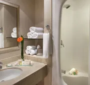 White Oaks Resort & Spa hotel detail image 7