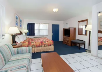 Knights Inn Arcadia hotel thumbnail 8