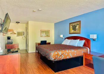 Hampton Motor Inn hotel thumbnail 3