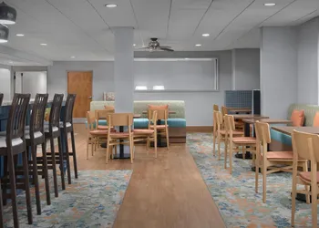 Hampton Inn Pittsburgh/Greentree hotel thumbnail 2