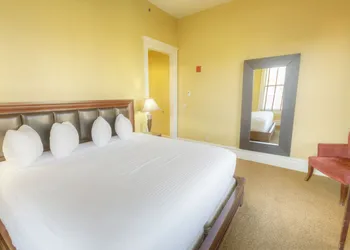 Montvale Hotel hotel thumbnail 3