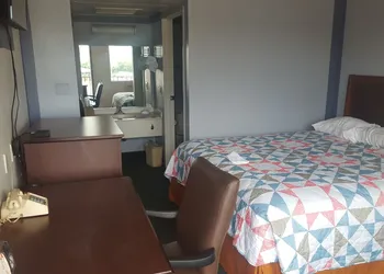 Travel Inn hotel thumbnail 5