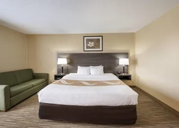 Quality Inn & Suites Fishkill South near I-84 hotel thumbnail 7