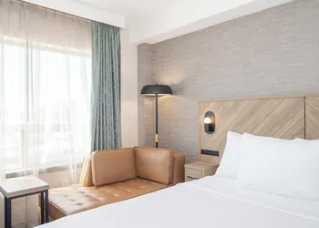 Sandman Hotel & Suites Regina hotel thumbnail 5