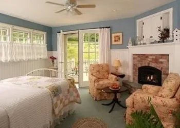 Deerhill Inn hotel thumbnail 6