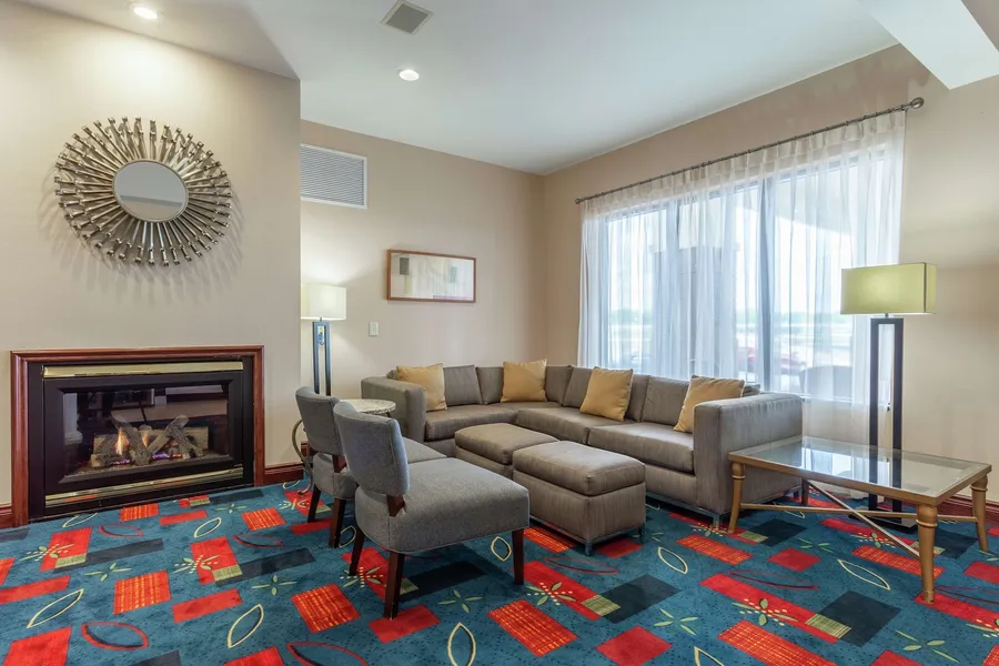 Hampton Inn Jefferson City at Capital Mall hotel detail image 2