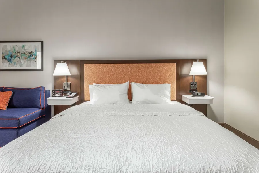 Hampton Inn Jefferson City at Capital Mall hotel detail image 6