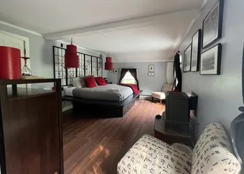 Admiral Peary Inn Bed & Breakfast hotel thumbnail 3
