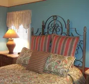 Hidden Garden Cottages & Suites hotel detail image 5