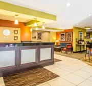 Comfort Inn & Suites Kansas City - Northeast hotel detail image 4