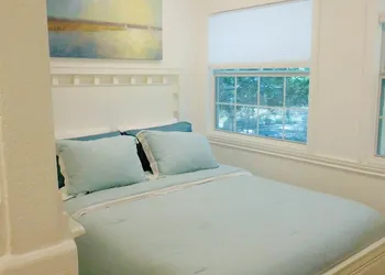 The Cottage Bed & Breakfast hotel thumbnail 4