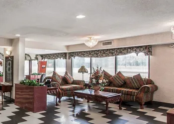 Quality Inn Edmund Pettus Bridge Area hotel thumbnail 2