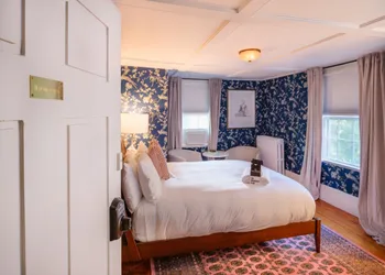 Sally Webster Inn hotel thumbnail 6