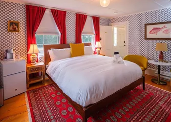 Sally Webster Inn hotel thumbnail 7