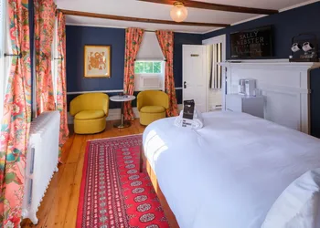 Sally Webster Inn hotel thumbnail 8