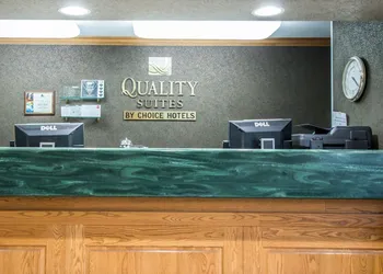 Quality Suites San Diego Otay Mesa hotel thumbnail 2