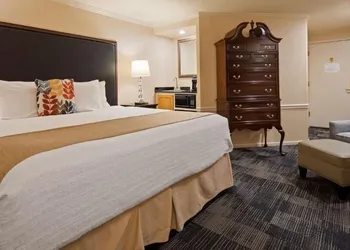 Wingate by Wyndham Bellingham Heritage Inn hotel thumbnail 8