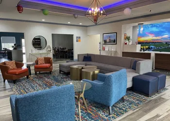 La Quinta Inn & Suites by Wyndham Oklahoma City - Moore hotel thumbnail 6