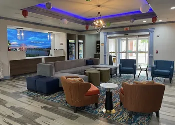 La Quinta Inn & Suites by Wyndham Oklahoma City - Moore hotel thumbnail 7
