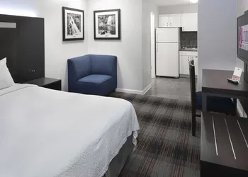 Luxbury Inn & Suites hotel thumbnail 7