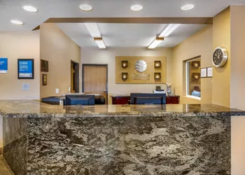 Comfort Inn & Suites Murrieta Temecula Wine Country hotel thumbnail 4