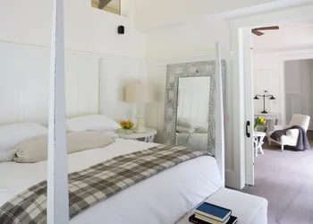 Farmhouse Inn hotel thumbnail 4