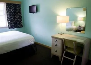 Holiday Music Motel hotel thumbnail 7