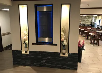 Baymont by Wyndham Grand Rapids Airport hotel thumbnail 3