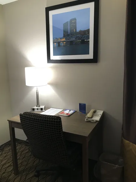 Baymont by Wyndham Grand Rapids Airport hotel detail image 6
