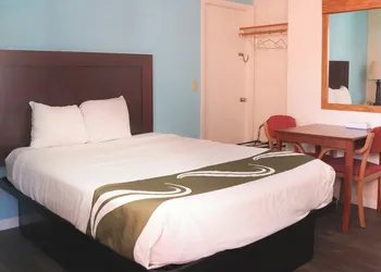 Chippewa Motel hotel thumbnail 7
