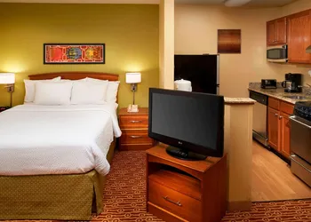 Sonesta Simply Suites Detroit Novi hotel thumbnail 4