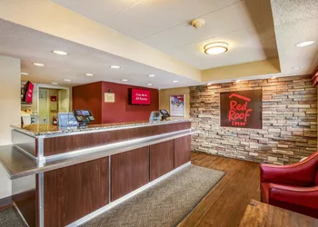Red Roof Inn Detroit - Plymouth/ Canton hotel thumbnail 3