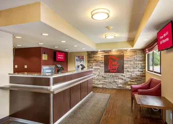Red Roof Inn Detroit - Plymouth/ Canton hotel thumbnail 5