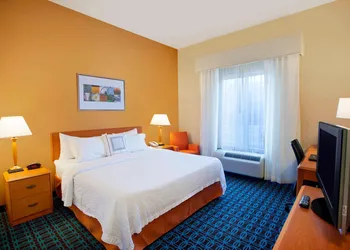 Fairfield Inn & Suites by Marriott Detroit Metro Airport Romulus hotel thumbnail 7