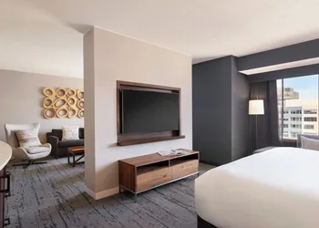 Hotel Champlain Burlington, Curio Collection by Hilton hotel thumbnail 6